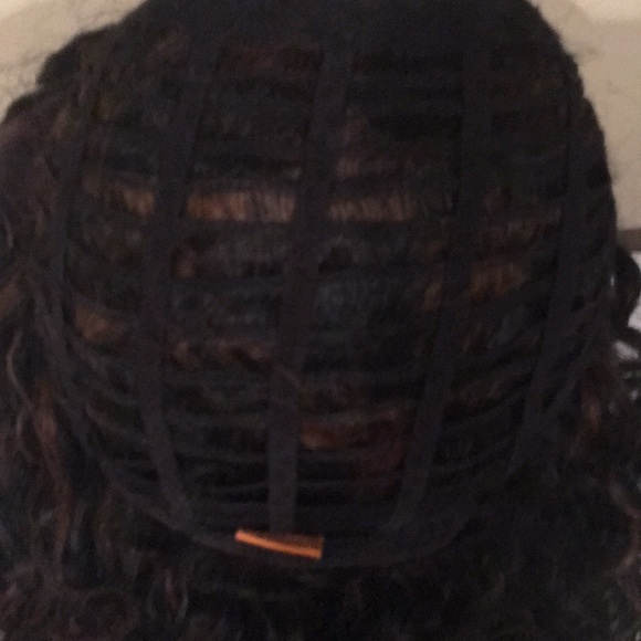 NWOT Dark brown curly wig - Picture 4 of 5